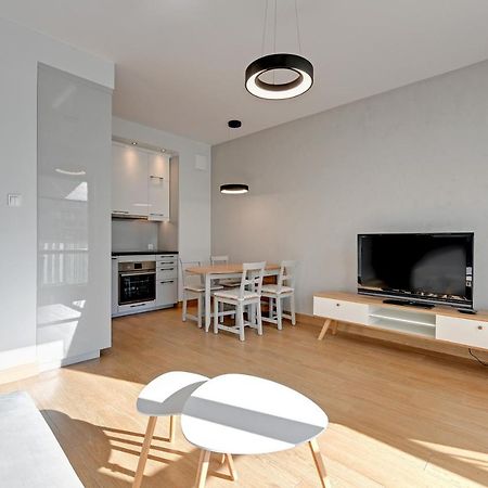 Holiday Apartment Near The Sea - Free Private Parking Гданск Екстериор снимка
