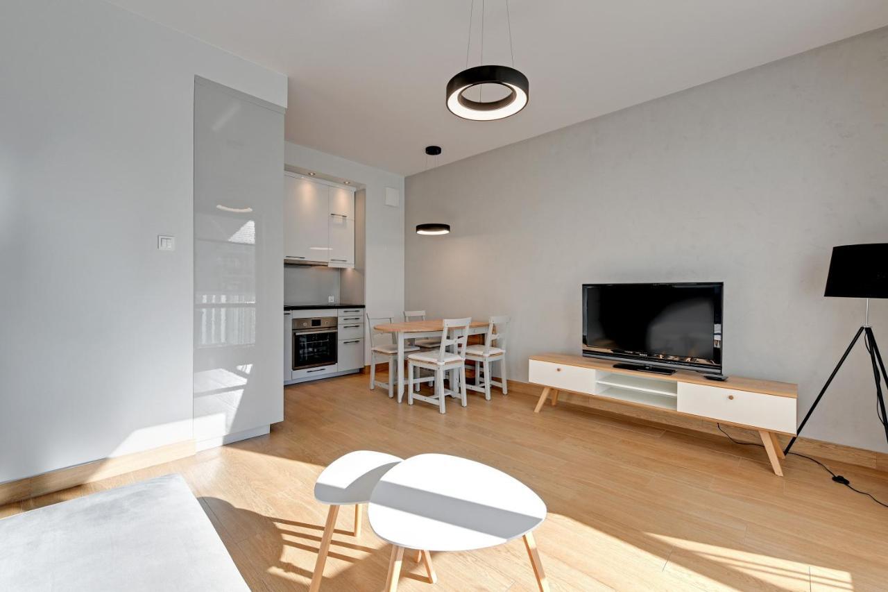 Holiday Apartment Near The Sea - Free Private Parking Гданск Екстериор снимка