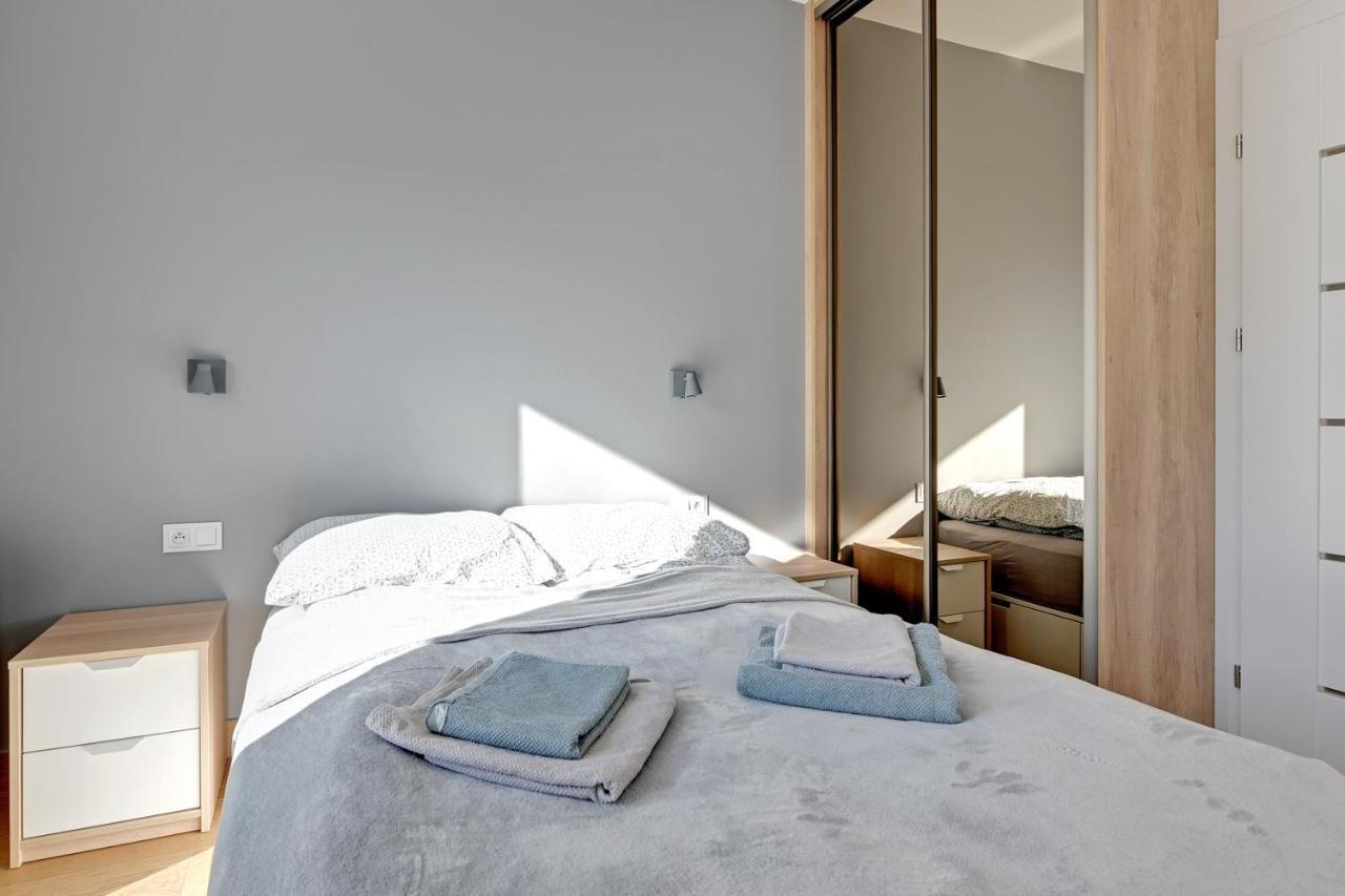Holiday Apartment Near The Sea - Free Private Parking Гданск Екстериор снимка