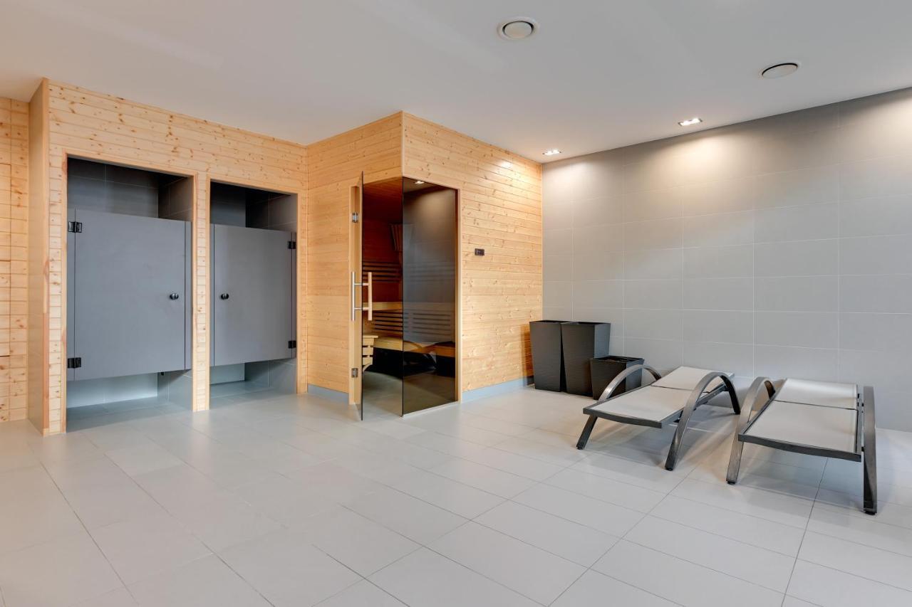 Holiday Apartment Near The Sea - Free Private Parking Гданск Екстериор снимка